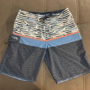 Men’s Salt Life Quick Dry Swimming Trunks/ Board Shorts, Size 34 waist.